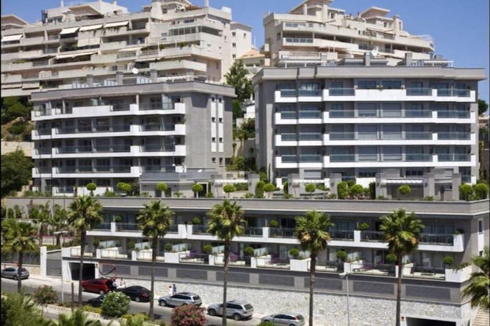 Artplatinum Suites & Apartments Benalmádena Exteriör bild